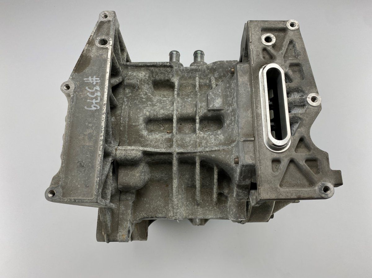 EM57 YHJ13 0102124 Engine NISSAN LEAF I (ZE0) (2010-2017)