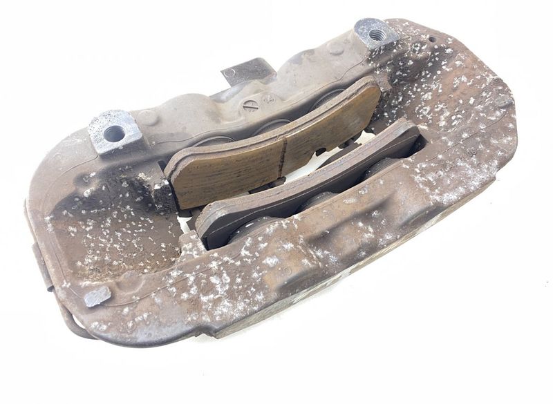 670009174 Étrier de frein avant droit MASERATI GHIBLI III (M157) (2013-2023)