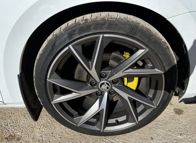 Komplet felg z oponami 4 szt. SKODA SUPERB III (3V3, 3V5) (2015-2024)