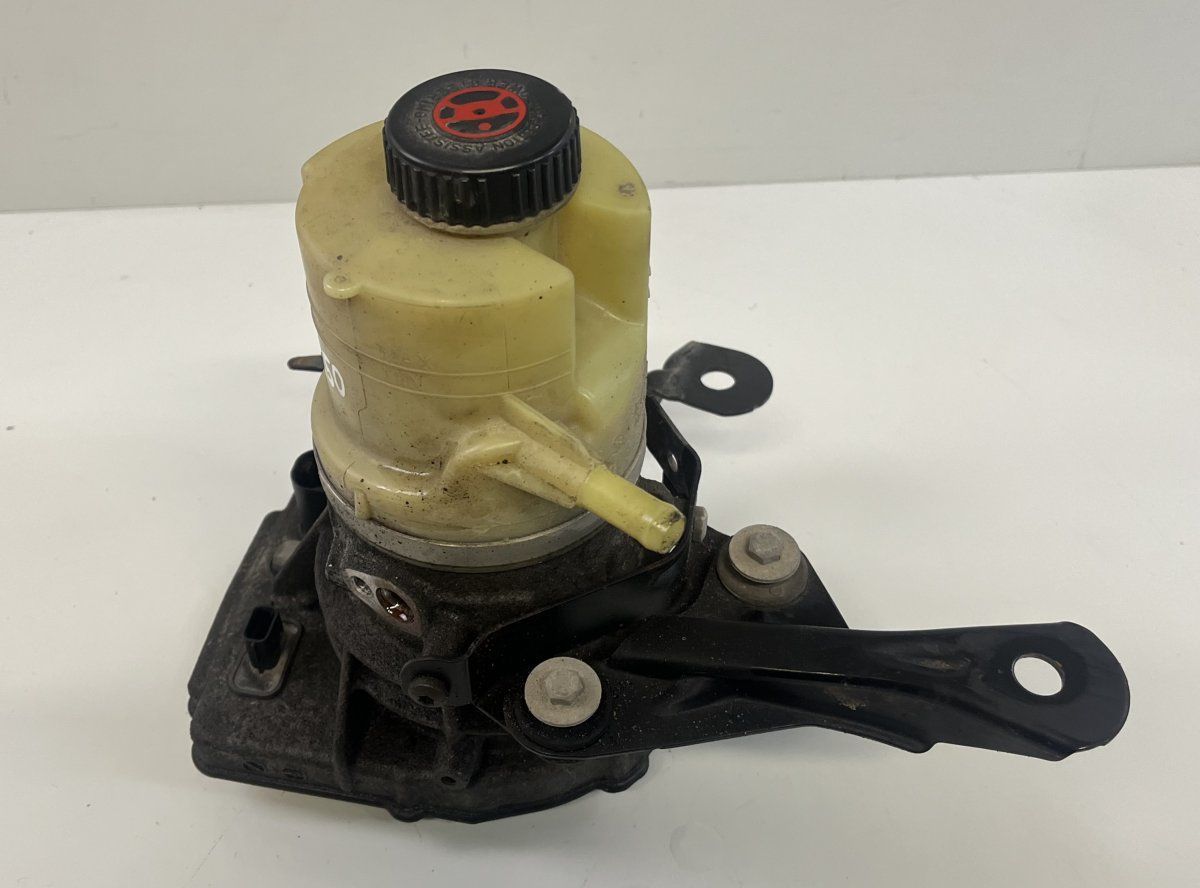 93868479 Power steering pump OPEL VIVARO B (2014-2018)