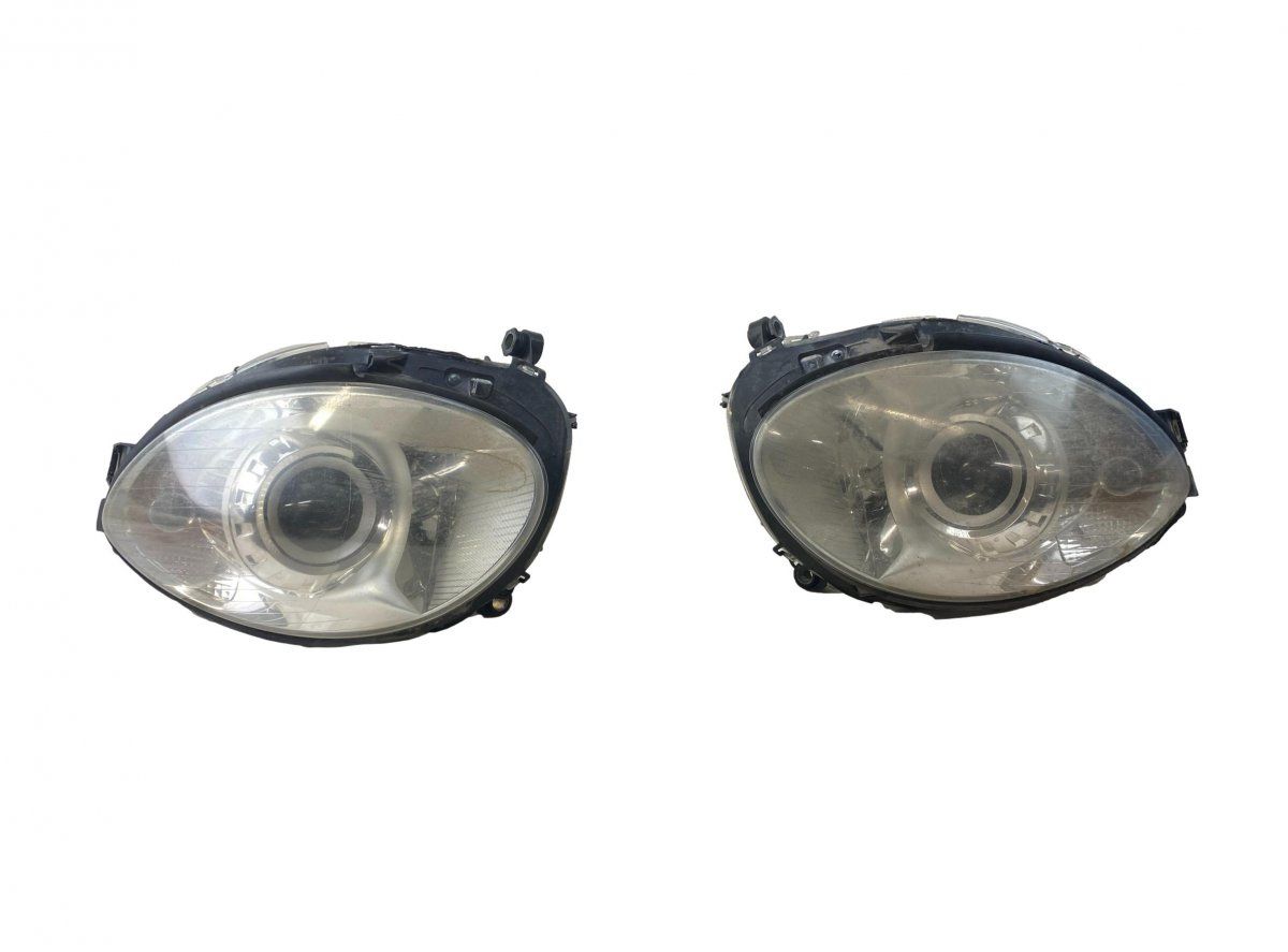 A2518201361 A2518201461 Headlights/headlamps set MERCEDES-BENZ R-CLASS (W251) (2006-2013)