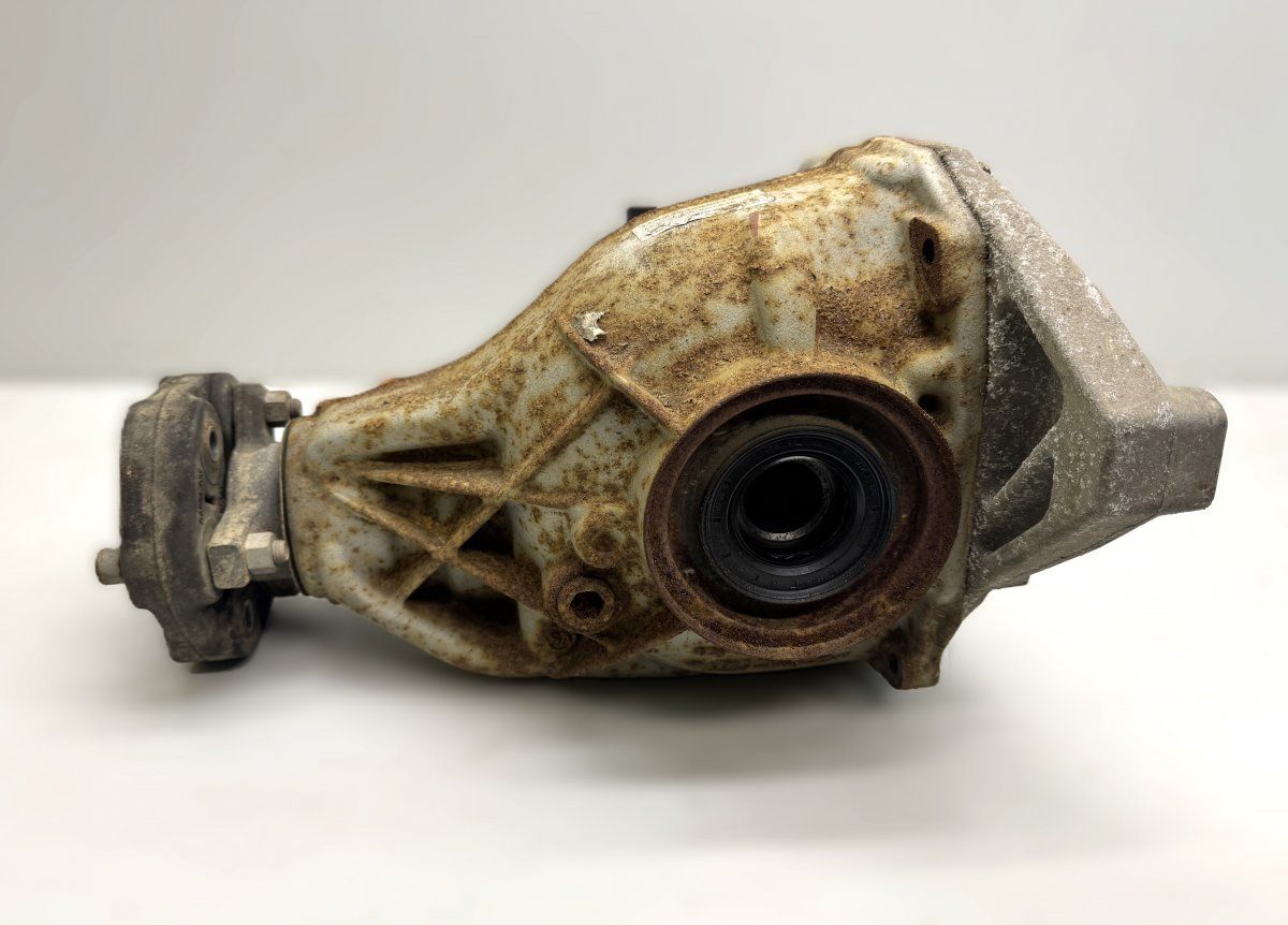 68087981AA Rear axle differential CHRYSLER 300C II (2010-2023)