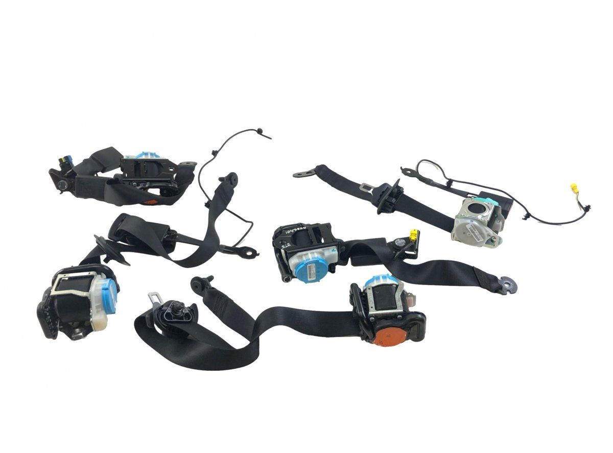A1768600185 Seat Belt Set MERCEDES-BENZ CLA (C117, X117) (2013-2019)