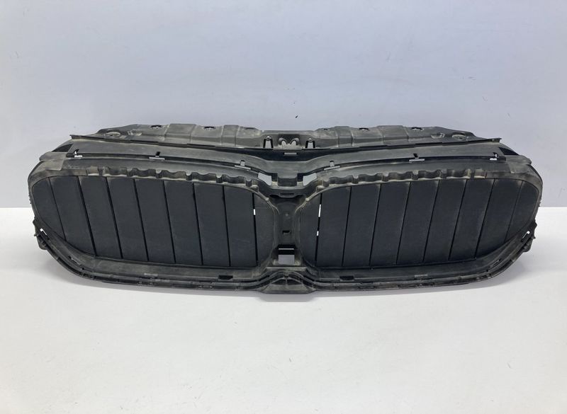 5A218F302 212363224A 1149051XX 5811R1001 988164602 Air duct front, other BMW 5 (G30, G31) (2016-2024)