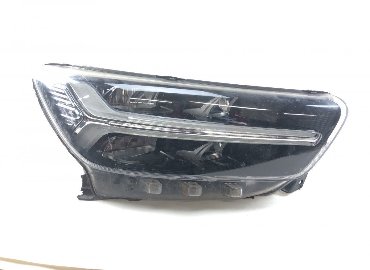 31655995 Headlight right VOLVO XC40 / EX40 / EC40 (536, 539) (2017-)