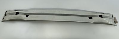 31301976 Priekšējā bufera sija VOLVO V40 (2012-2019)