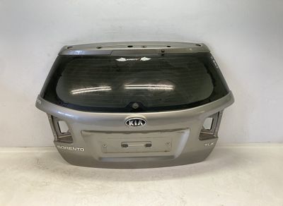 737002P030 Bootlid / tailgate KIA SORENTO II (XM) (2009-2015)