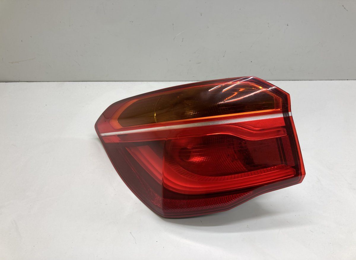 735071510 Tail light left BMW X1 (F48) (2014-2022)