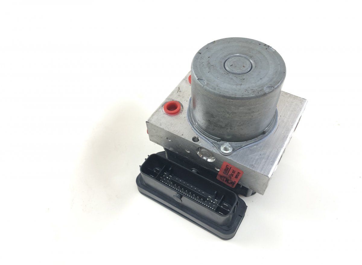 4454002D71 ABS hydraulic unit / pump TOYOTA COROLLA XII (E210) (2018-)