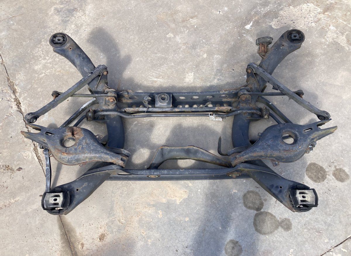 A1403500441 1403503506 1403520003 A1403504906 Rear axle Beam MERCEDES-BENZ S-CLASS (W140) (1991-1999)