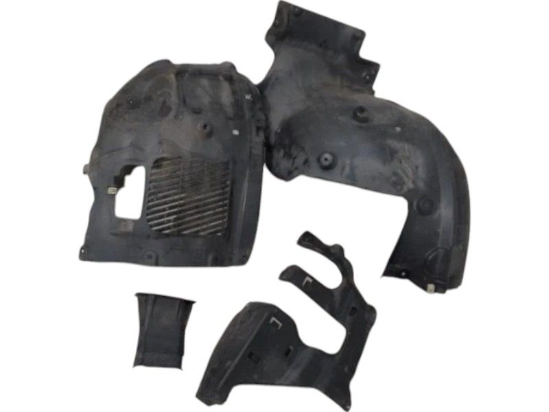 BMW 5 серия F90 G30 M5 калник 8060081 преден ляв