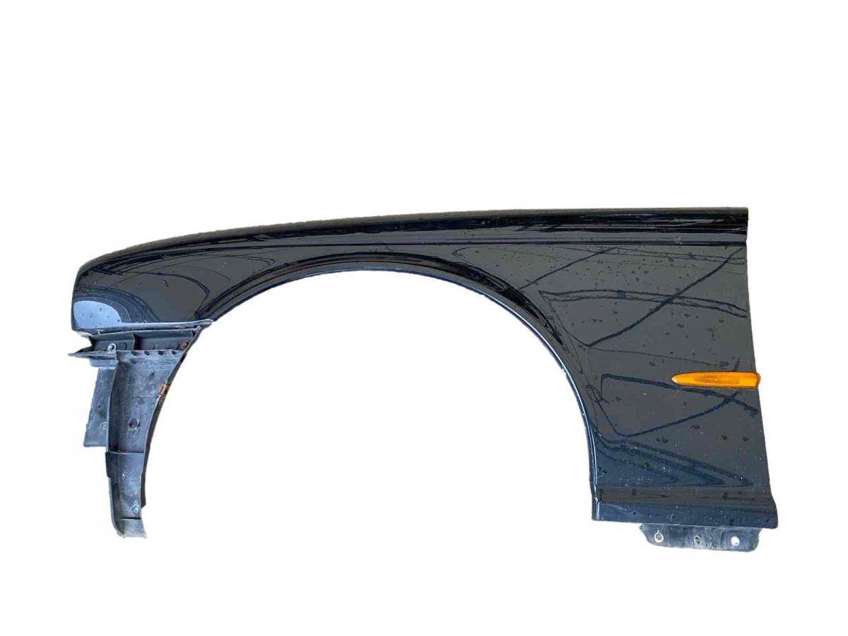 C2C9567 Fender Front Left JAGUAR XJ (X350, X358) (2003-2009)