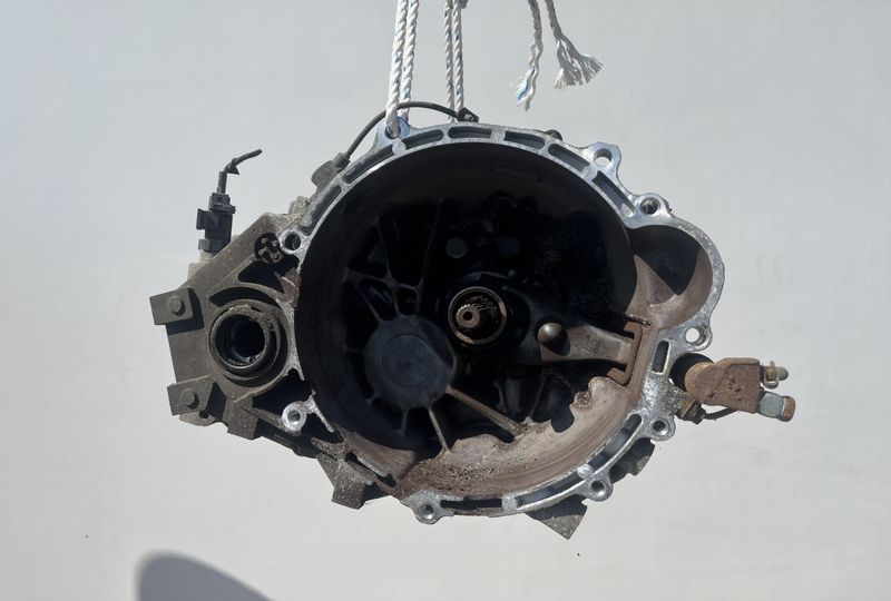 4300032350 M560F3-1 Växellåda HYUNDAI i30 I (FD) (2007-2012)