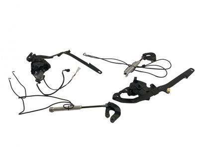 A1727900103 A1727900003 Kabrioleta augšējais kronšteins kreisais MERCEDES-BENZ SLK (R172) (2011-2020)