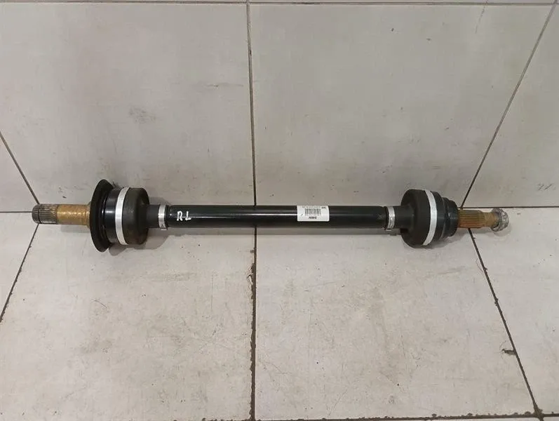 Rolls Royce Wraith RR5 RLH Drive Shaft 3320 8654609 Drive Shaft Rear Left