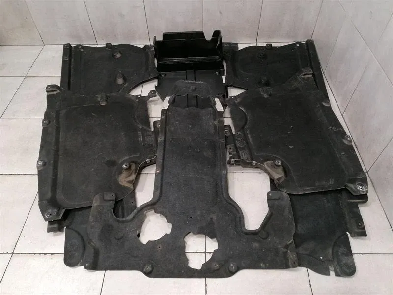 Rolls Royce Wraith RR5 COUPE Undertray 51757185027 Underbody Trim Kit-