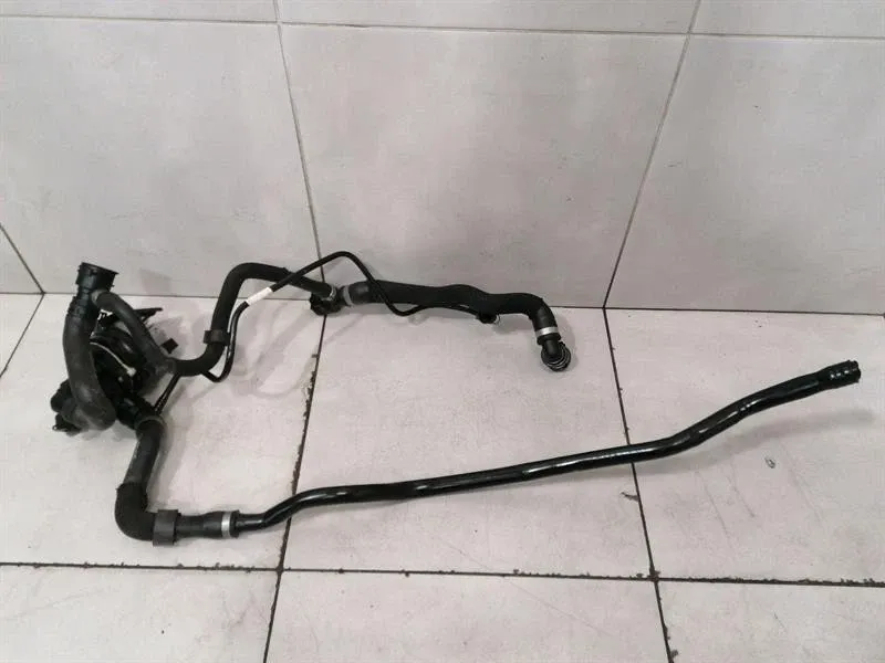 Mercedes CLS C257 W257 additional cooling pump A0005003800 coolant pump pump-