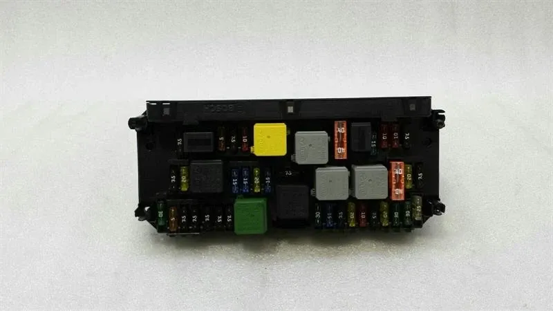 Mercedes CLS W218 W212 Fuse Box A2129006112 Fuse Box -