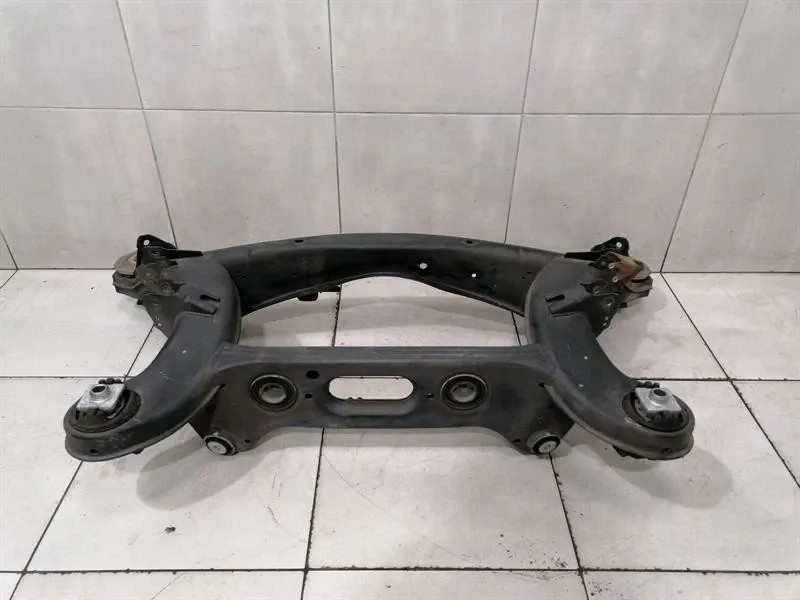 Mercedes C Class W205 Rear Subframe A2133504903 Axle Frame Rear Axle