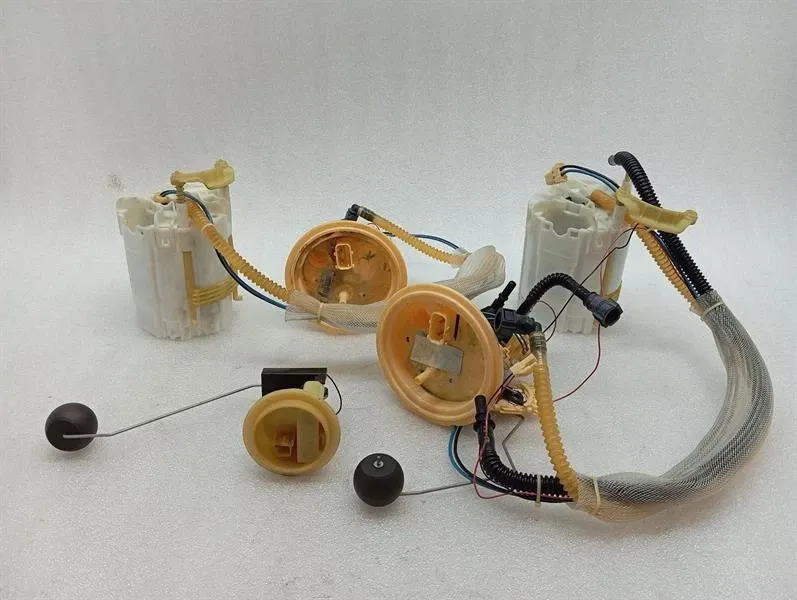 Ferrari GTC4 Lusso F151M Fuel Pump Electric 272087 Fuel Pump Kit-