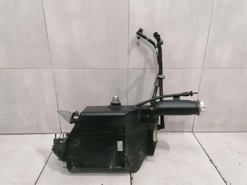 Ferrari GTC4 Lusso F151M Oil Sump Reserviro 315833 Oil Tank