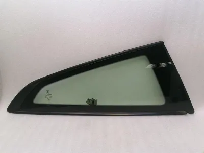 Ferrari GTC4 Lusso F151M Höger Bak 1/4 Glas 87916400 Dörrpanel 1/4 Bak HÖ-