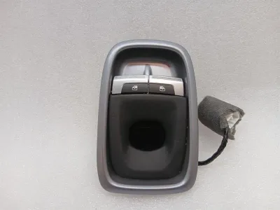 Ferrari GTC4 Lusso T 3.9 V8 F151M Schalter 884956 Fensterschalter 88136900-