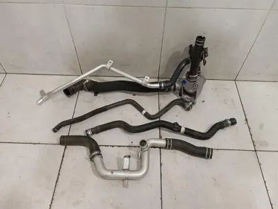 Ferrari GTC4 Lusso F151M Thermostat Housing Cooling Pipe 262913 Water Hose-