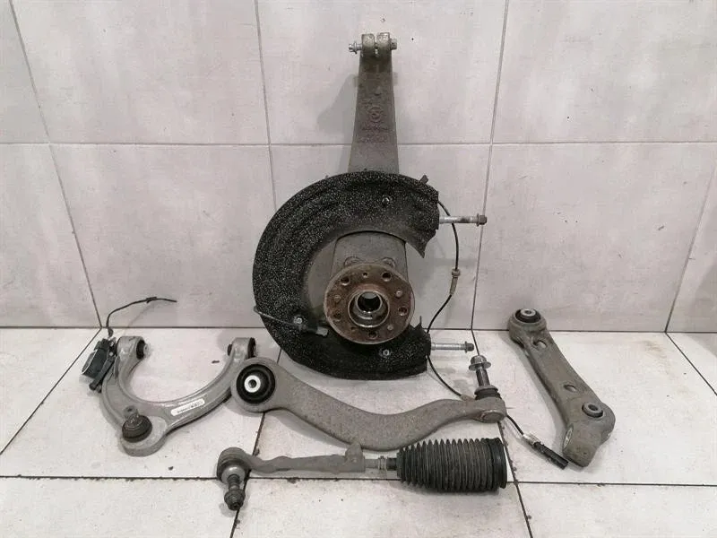 BMW 5 F90 M5 Left Front Hub 31107857011 Wheel Bearing Housing Front Left X-DRIVE AWD-