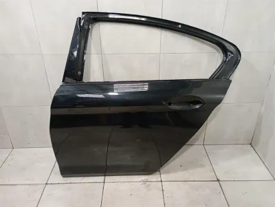 BMW 5. sērijas F90 G30 M5 kreisās aizmugurējās durvis 41 00 7408963 Aizmugurējās durvis kreisajā pusē