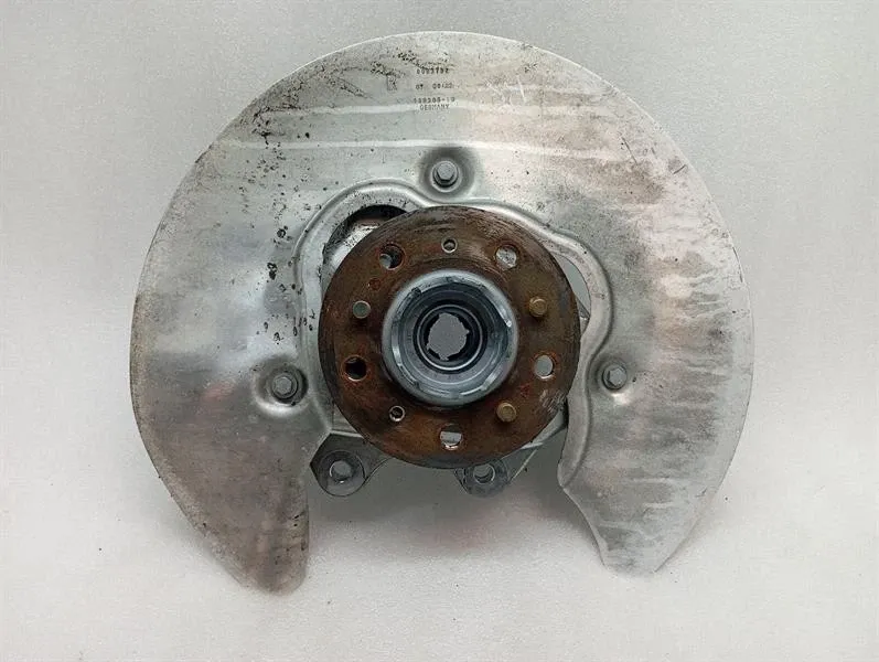 BMW 4 G83 M4 Right Rear Hub 33308095658 Wheel Bearing Housing Rear Right -