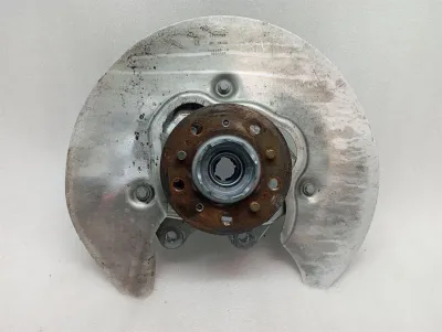 Moyeu arrière droit BMW 4 G83 M4 33308095658 Boîtier de roulement de roue arrière droit -