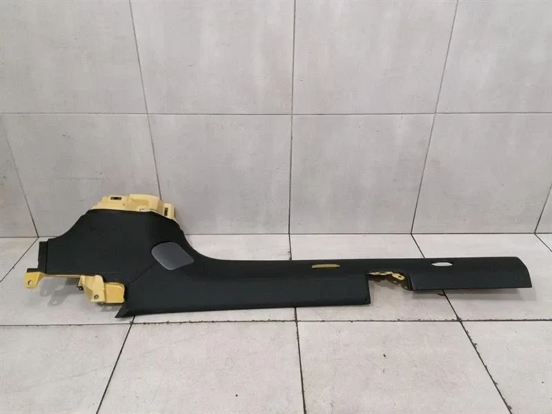 FERRARI GTC4 LUSSO F151M 87907100 LH REAR PILLAR COVER ROOF LEATHER-