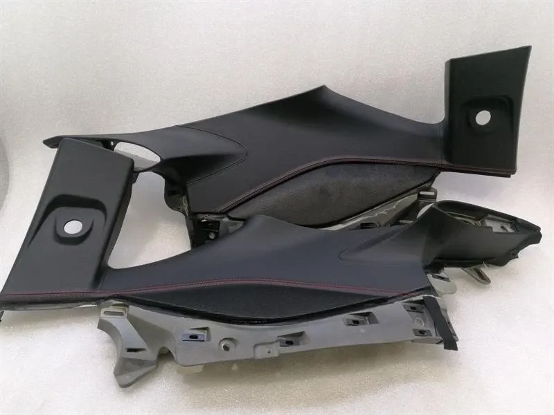 Ferrari 812 Superfast F152M Third Brake Light Leather Cover Set 89068900 Set-