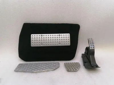 ENSEMBLE DE COUVERCLES DE PÉDALES FERRARI GTC4 LUSSO F151M 66122200 CONDUITE À DROITE RHD-