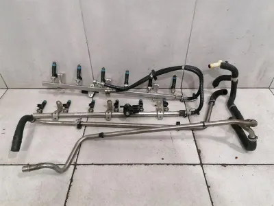 Aston Martin Rapide 10-14 Fuel Rail 4G4E-9S441-CA Fuel Injector Pipe Manifold