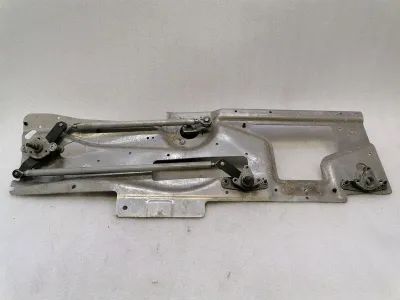 ASTON MARTIN DB9 PRZEDNI MECHANIZM WYCIERACZEK 4G43-17504-FD KIEROWNICA PO PRAWEJ STRONIE RHD-