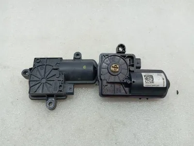 Siłownik układu wydechowego silnika Aston Martin DBS AM7 AKTAMLVH001 Regulator układu wydechowego -