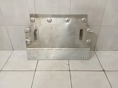 Подкрылок Aston Martin DBS SUPERLEGGERA AM7 HY53-17C857-A