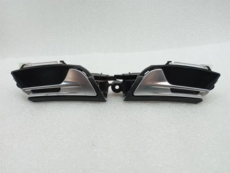 AUDI RS5 8T Door Inner handle 8T0837019A Interior door handle 8T0837020 DEFECTIVE