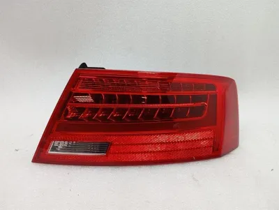 Audi RS5 8T right rear light 8T0945096H tail light rear right-