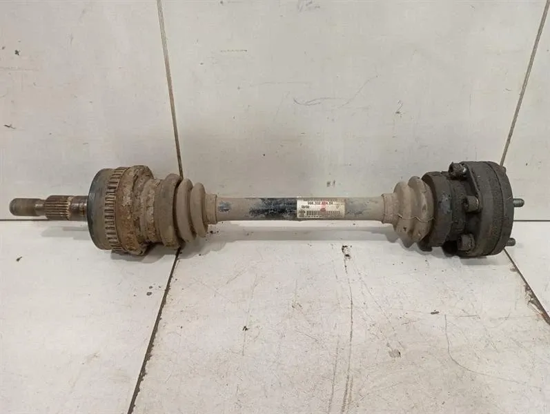 Porsche 911 996 left rear drive shaft 99633202404 drive shaft rear left-