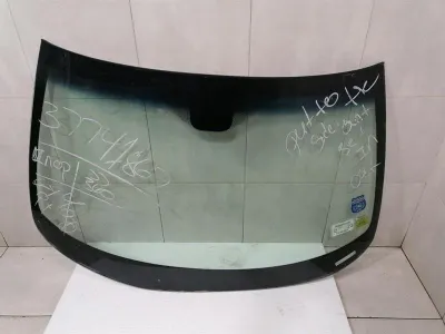 ПРЕДНО СТЪКЛО ЗА CHEVROLET CORVETTE C6 25996277 ПРЕДНО СТЪКЛО, ПОДВИЖЕНО НАГОРЕ