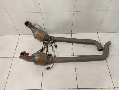 Комплект катализатор за MERCEDES C63 AMG W204 A2044901047 Комплект катализатор M156-