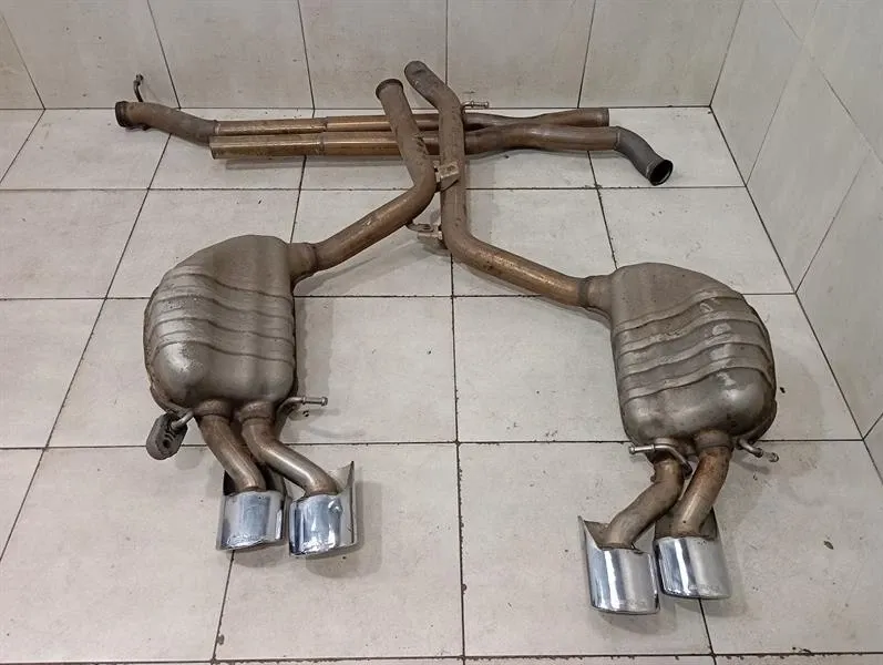 Mercedes C63 AMG W204 Exhaust Silencer A2044903621 Exhaust Kit M156 V8-