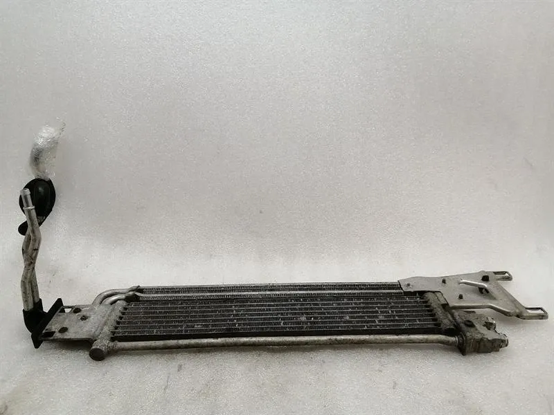Mercedes C Class W204 Oil Cooler A2045001001 Oil Cooler Radiator Servo Oil Cooler -