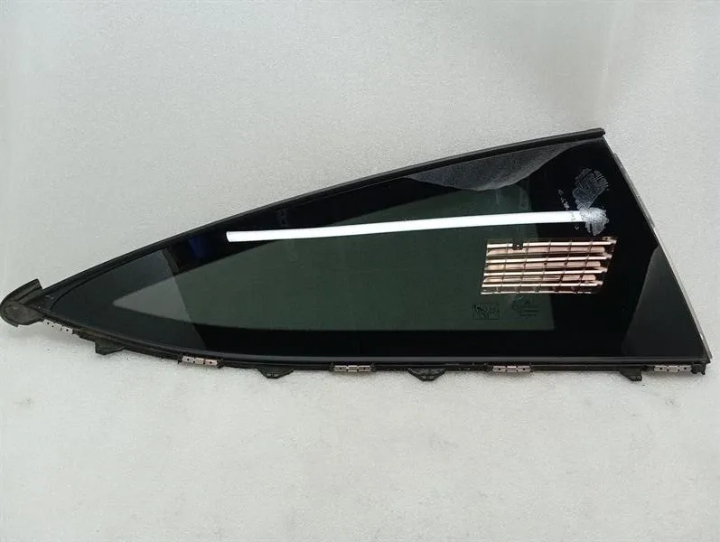 Mercedes C Class W205 Cope Right Rear 1/4 Glass A2056702401 Door Glass 1/4 Rear-