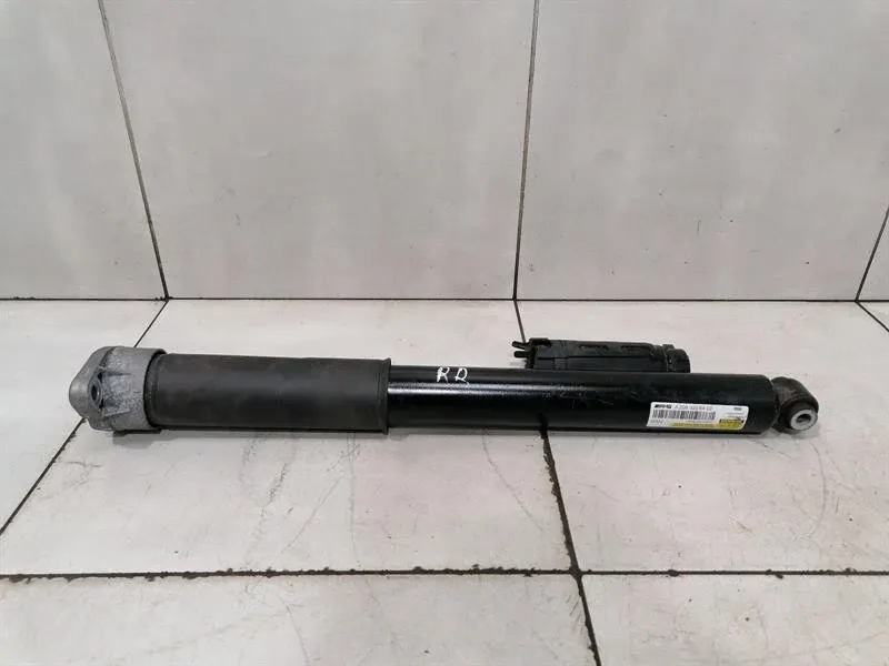 Mercedes C63 AMG W205 shock absorber rear A2053206402 shock absorber rear EDC-