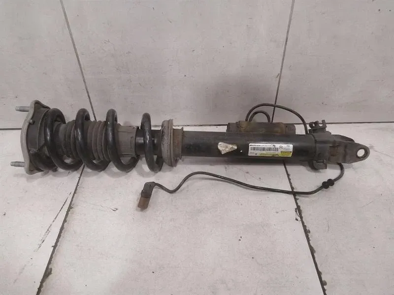Mercedes C Class W205 AMG Shock Absorber FRH A2053201301 Front Shock Absorber-