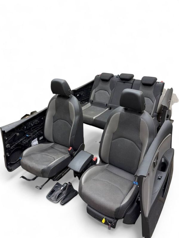 Set Of Seats SEAT LEON (5F) (2012-2020)
